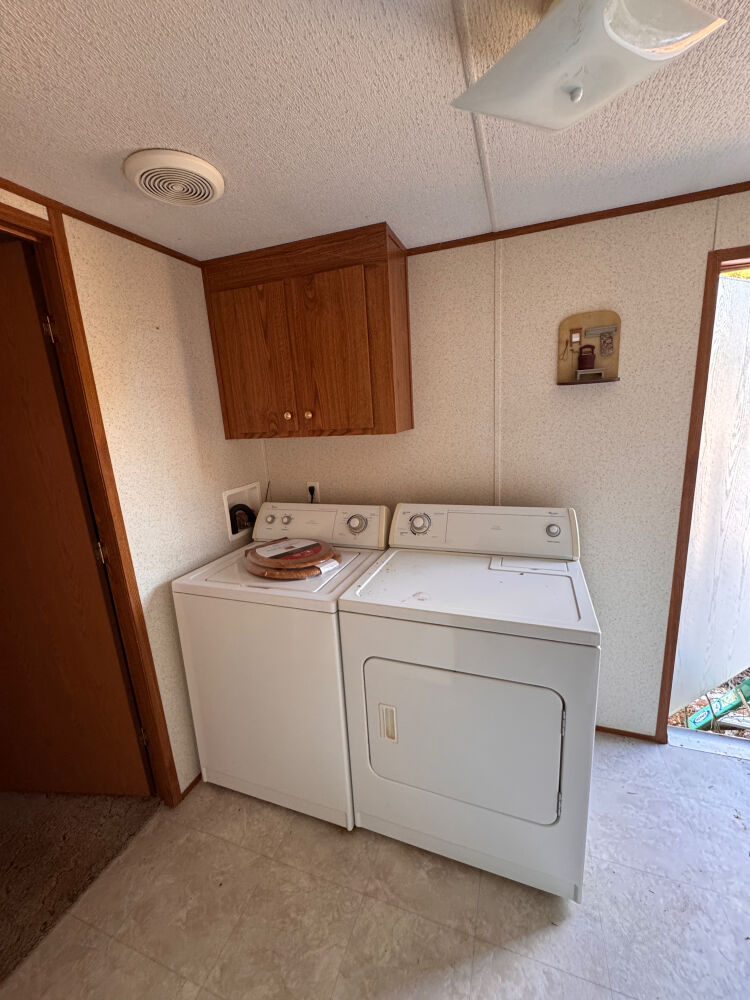 Lot image 17