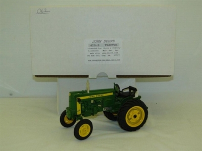 Mike Kammerud's John Deere Farm Toy Auction featured photo 12