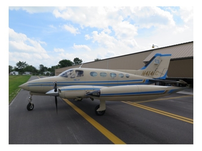 Cessna 414 Airplane & Lancair 320 Airplane featured photo