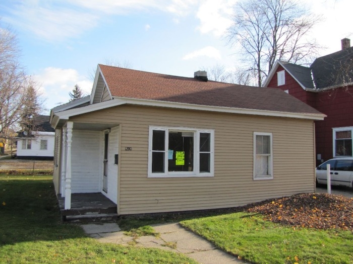 1230 Spring St Muskegon MI featured photo 1