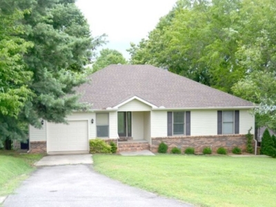AUCTION: 3BR, 2.5BA Lake House with Bonus Rm on Tim's Ford Lake featured photo 3