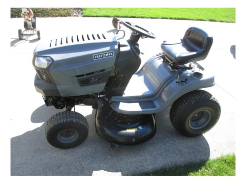 Jackson Center Moving Auction featured photo