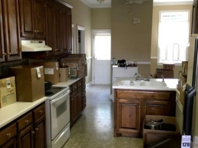ESTATE AUCTION: Nice 3 BR, 2.5 BA, 3 Car Garage Home featured photo 7