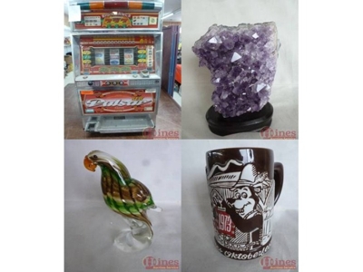Slot Machine, Jewelry and Collectibles featured photo 2