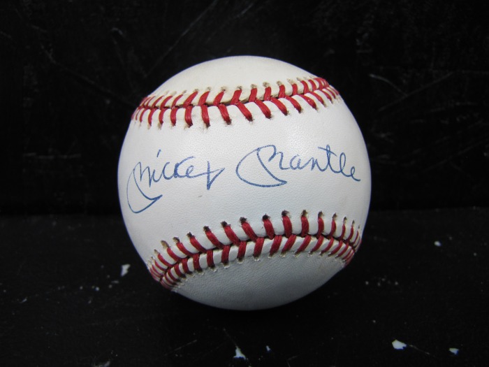 Sports Cards & Autograph Auction featured photo 2
