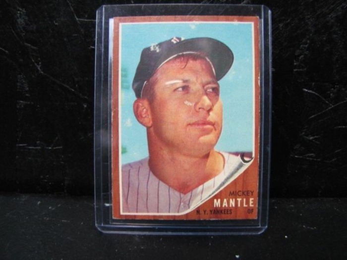 Sports Cards & Autograph Auction featured photo 12