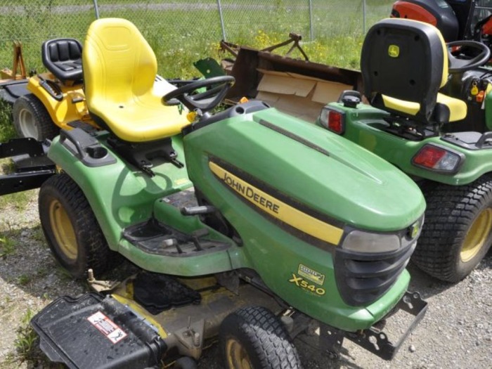 Moore’s Lawn & Garden Spring Auction featured photo 11