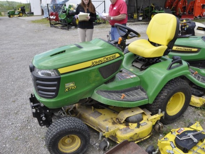 Moore’s Lawn & Garden Spring Auction featured photo 9