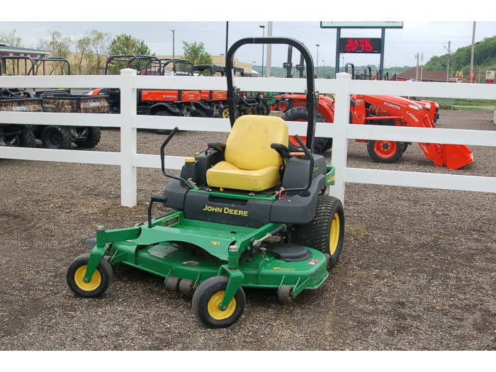 Moore’s Lawn & Garden Annual Spring Auction featured photo 2