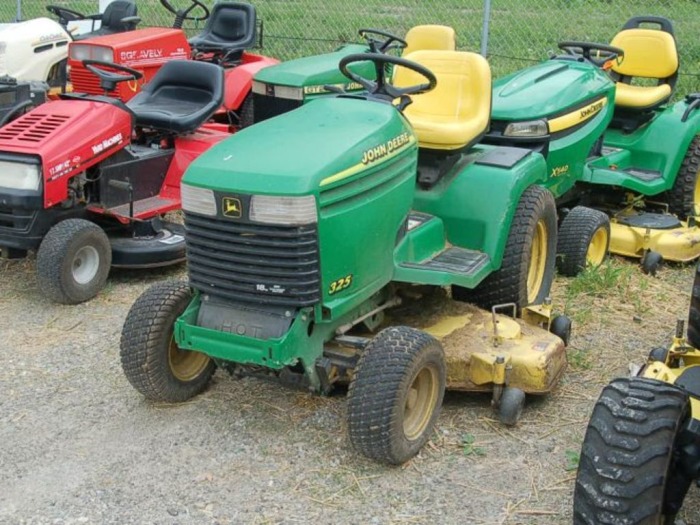 Moore’s Lawn & Garden Annual Spring Auction featured photo 3