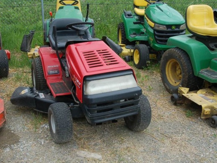 Moore’s Lawn & Garden Annual Spring Auction featured photo 5