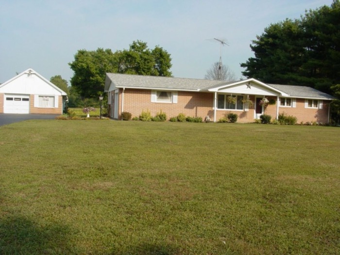 Peterson Auction featured photo 5