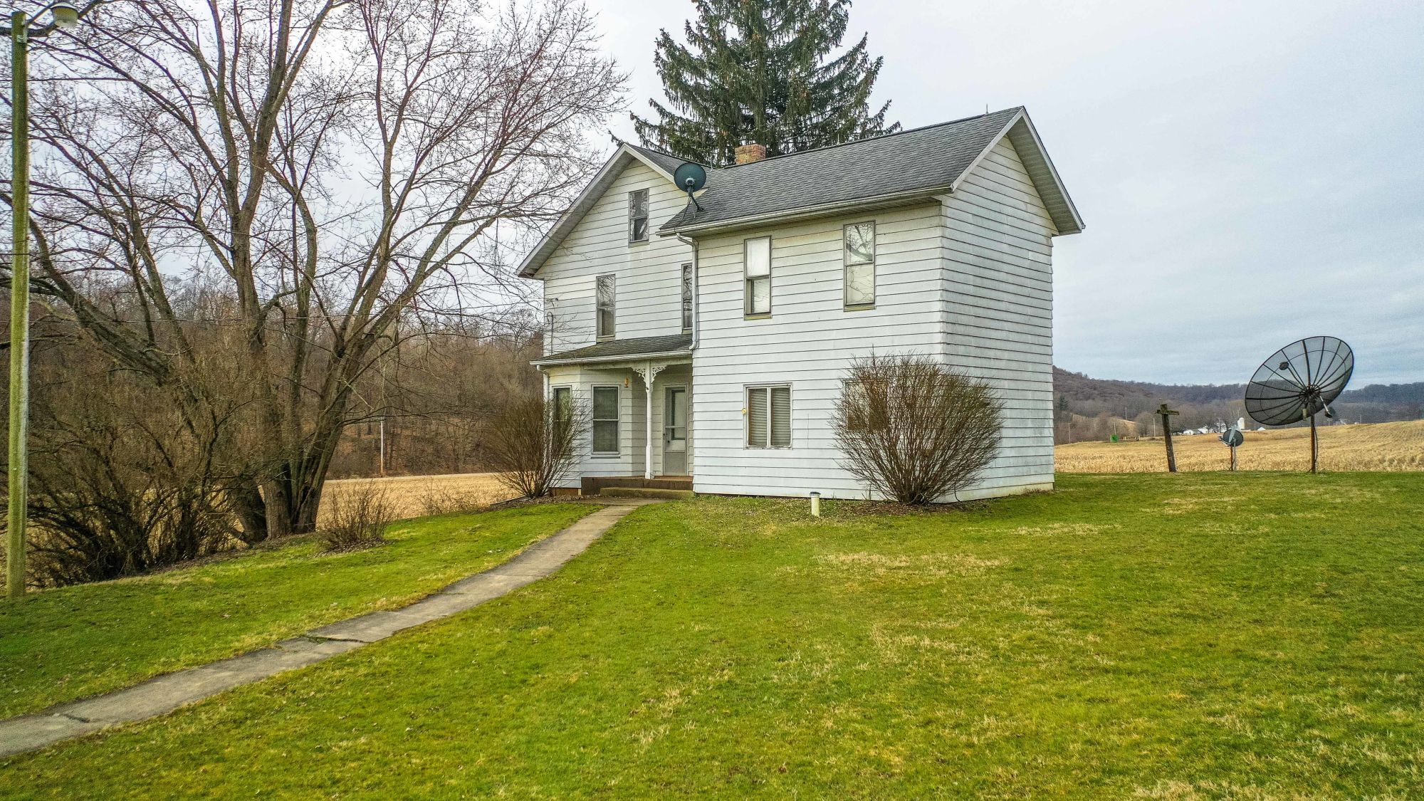 ?Absolute Hawkins Real Estate Auction - ONLINE ONLY – New Philadelphia Area featured photo 5