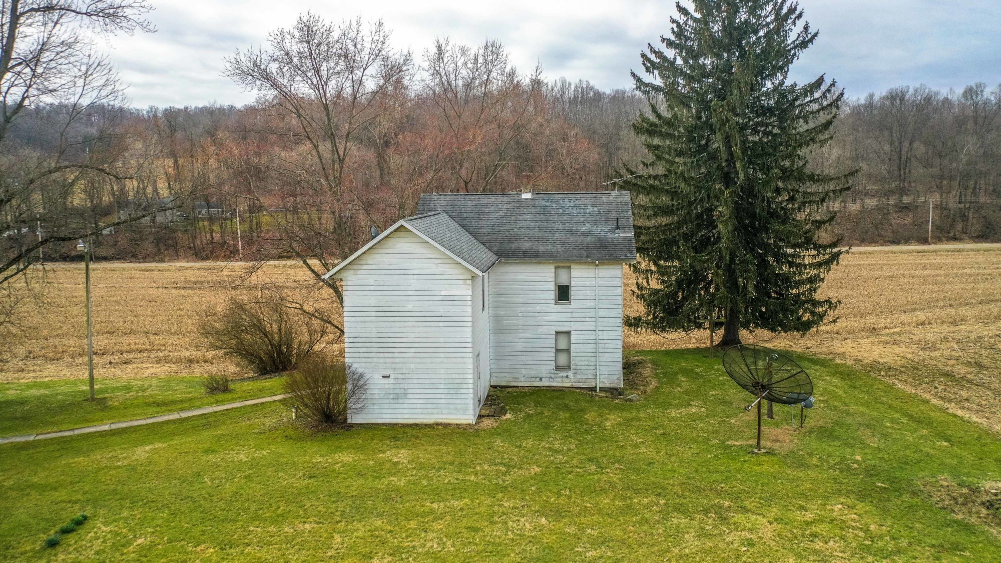 ?Absolute Hawkins Real Estate Auction - ONLINE ONLY – New Philadelphia Area featured photo 6