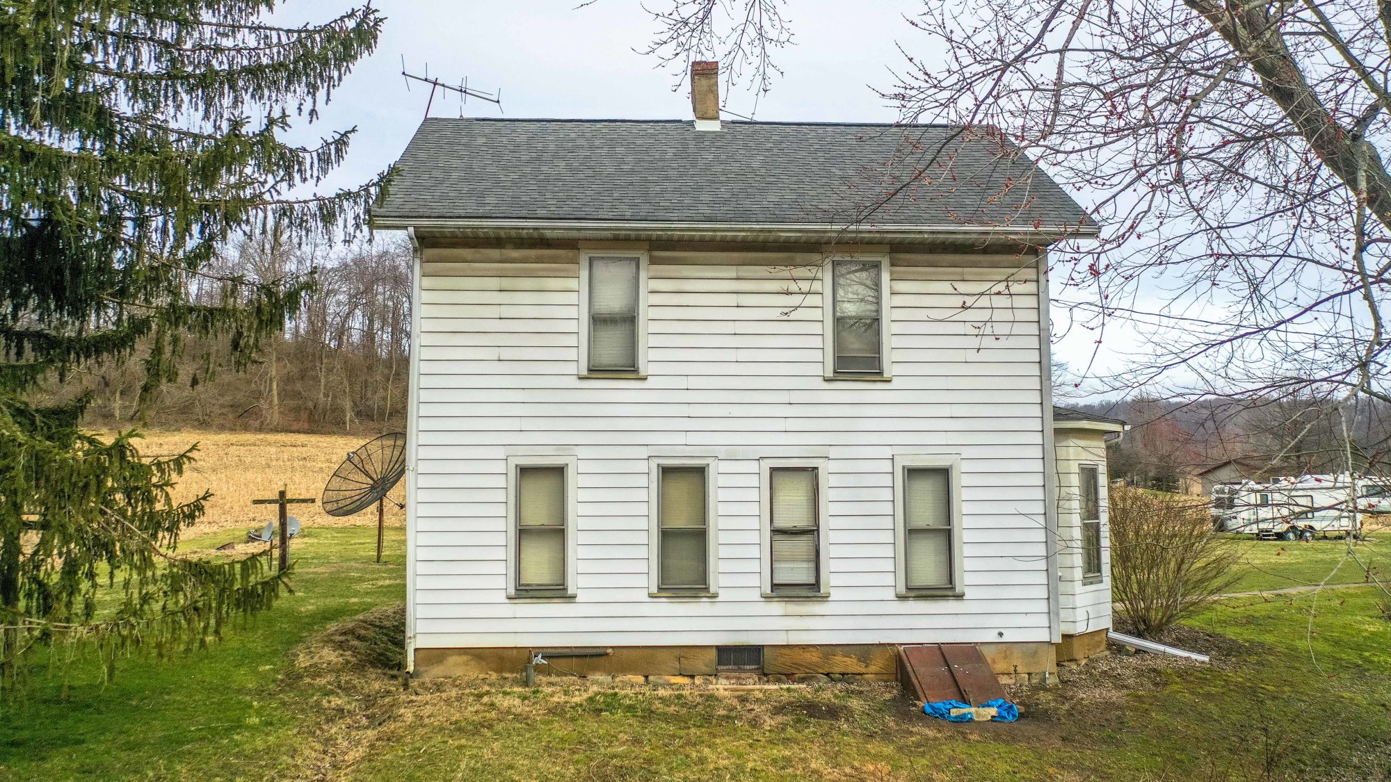 ?Absolute Hawkins Real Estate Auction - ONLINE ONLY – New Philadelphia Area featured photo 7