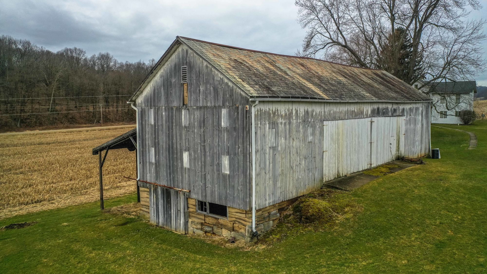 ?Absolute Hawkins Real Estate Auction - ONLINE ONLY – New Philadelphia Area featured photo 8