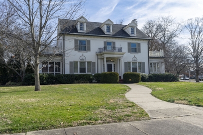 Beautiful 5 Bed, 3.5 Bath Colonial Home featured photo 11