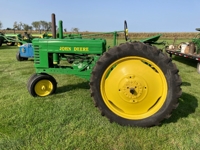 John Deere Green & Friends! 20-1004.OL featured photo 9