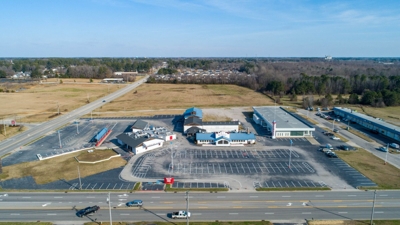 Bill's Barbeque Restaurant / Catering Business, Service Garages & Income Producing Offices in Wilson, NC featured photo