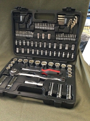 Surplus and Salvage Auto Parts and Accessories Online Auction featured photo 1