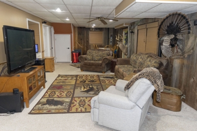 3 Bedroom, 3.5 Bath Home with Barn on 15.1+/- Acres - Real Estate Auction Evansville, IN featured photo 8