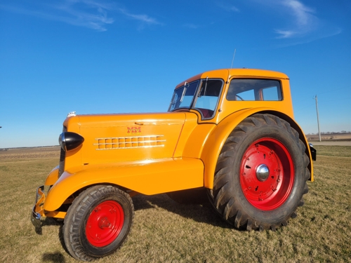 Doug Bend Minneapolis Moline Tractor Collection Auction featured photo