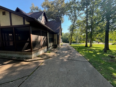 HOME - BASEMENT - GOLF COURSE LOT - ONLINE BIDDING ONLY ENDS TUES., JULY 22ND @ 4:00 PM EDT featured photo 11