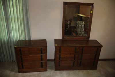 FURNITURE - APPLIANCES - COLLECTIBLES - ONLINE BIDDING ONLY ENDS TUES., JULY 22ND @ 6:00 PM EDT featured photo 9
