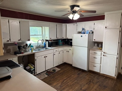 REAL ESTATE AUCTION-2 HOMES AND 5+/- ACRES-PERRY, OK AREA featured photo 5