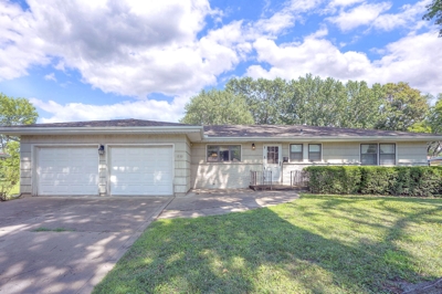 5-Bedroom Huff Lake-View Gardens Home Auction featured photo 2