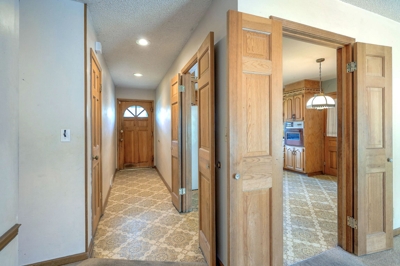 5-Bedroom Huff Lake-View Gardens Home Auction featured photo 6