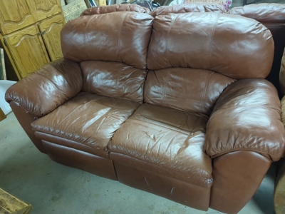 Furniture, Collectibles, Home Furnishings & Personal Property at Absolute Online Auction featured photo 7