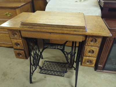 Furniture, Collectibles, Home Furnishings & Personal Property at Absolute Online Auction featured photo 12