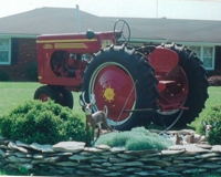 Bill Anderson Estate Vintage Tractors, Tools, Collectibles, Furniture & More! Find It In Russellville, MO featured photo 2
