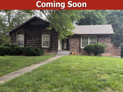 Charming Raytown 3-Bedroom Home Auction featured photo 1