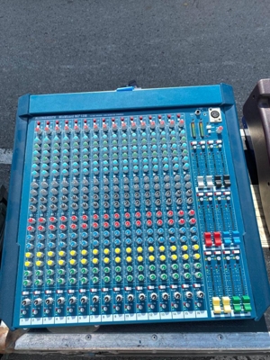 MTSU Visual and Audio Equipment Sale #4 - BID NOW ONLINE Until July 29th featured photo 12