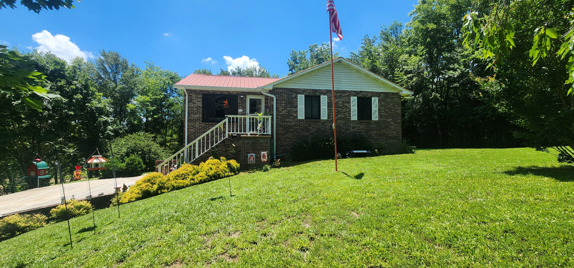 191 Ashely Lane, Oneida, TN. Brick 2100 sf with 4 BR + 2 BA featured photo 1