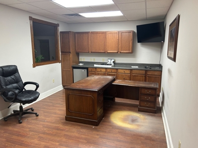 ONLINE AUCTION*HISTORIC COMMERCIAL BUILDING AND PERSONAL PROPERTY IN THE HEART OF DOWNTOWN LEXINGTON TN featured photo 7