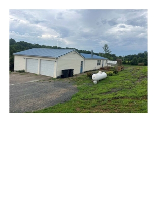 R326 1836 Peck's Ridge Tilton Rd featured photo 11