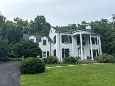 TWO STORY HOME - BASEMENT GARAGE - CORNER LOT - ONLINE BIDDING ONLY ENDS TUES., AUG. 26TH @ 4:00 PM EDT featured photo 2