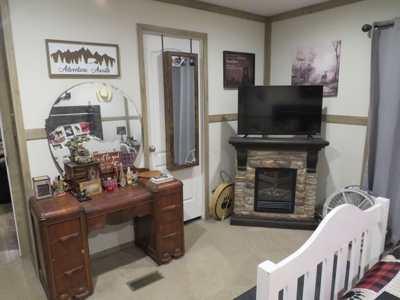 30 Tomahawk Black Water Listing featured photo 8