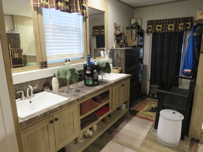30 Tomahawk Black Water Listing featured photo 10