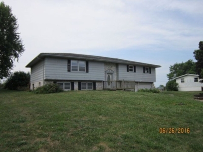 Online Bankruptcy Auction - 62443 E. Vaughan Dr., California, MO featured photo 3